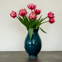Load image into Gallery viewer, Medium Emerald Vase