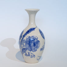 Load image into Gallery viewer, Residency Pottery #32: Don't Forget Me Vase