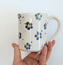 Load image into Gallery viewer, Polka Dot Flowers