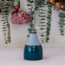 Load image into Gallery viewer, Small Pouring Bottle